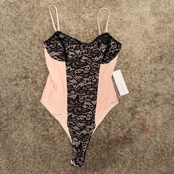 Size Small Lingerie Style Nude Lace Bodysuit - Picture 3 of 5